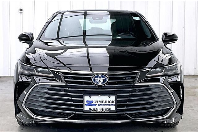 Used 2022 Toyota Avalon Limited w/ Advanced Safety Package FWD image 3