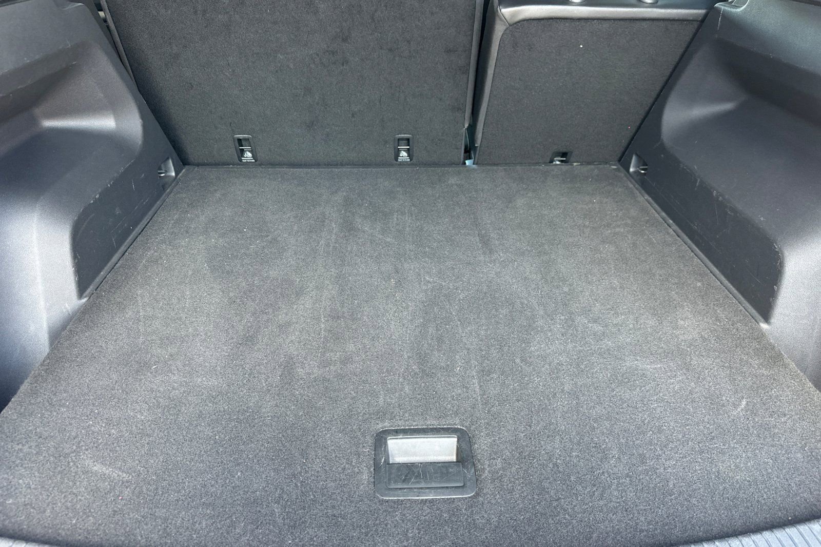 Used 2024 Volkswagen Atlas Cross Sport SE image 17