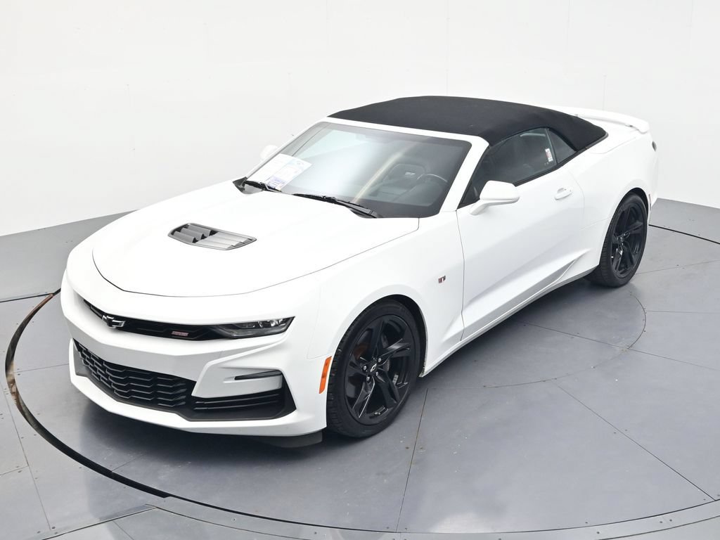 Used 2020 Chevrolet Camaro SS RWD image 29