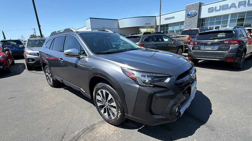 Used 2025 Subaru Outback Touring XT AWD/4WD image 2