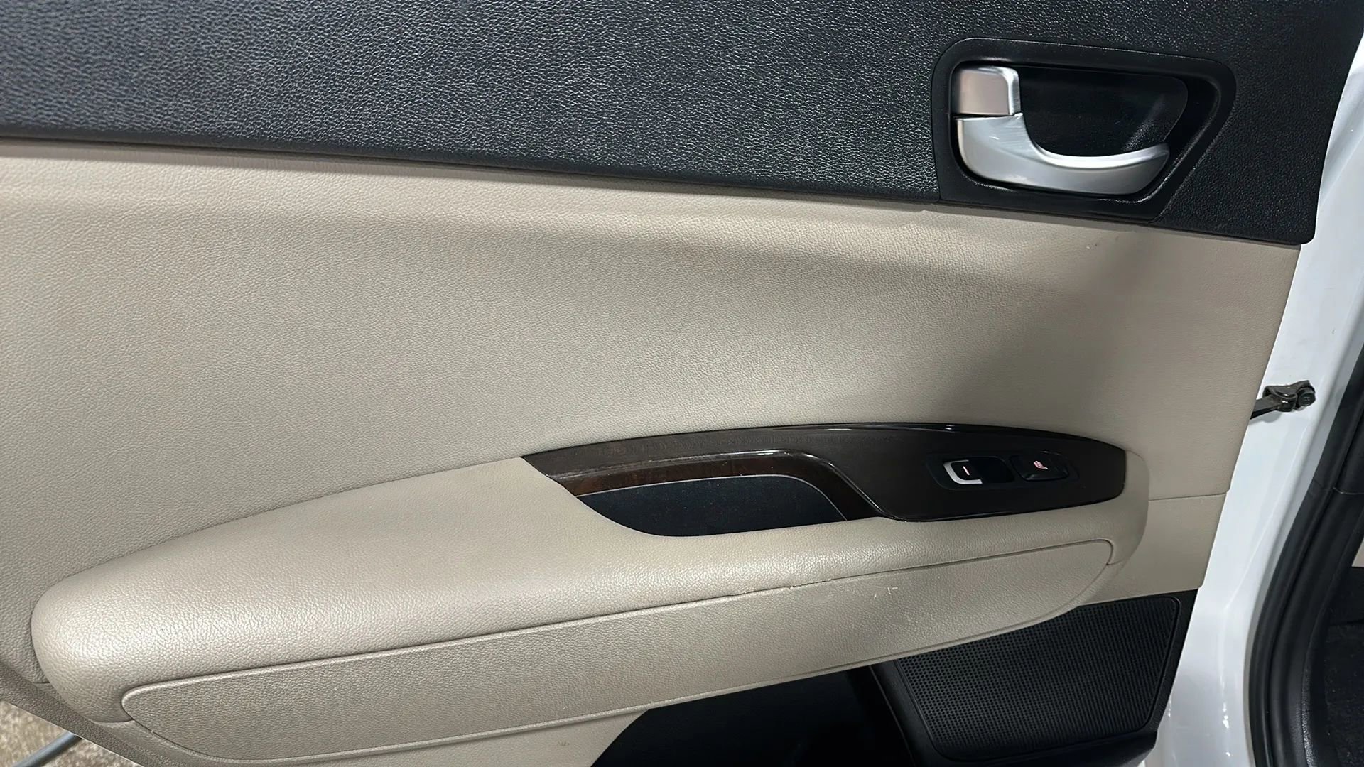 Used 2017 Kia Optima EX w/ Premium Package FWD image 12