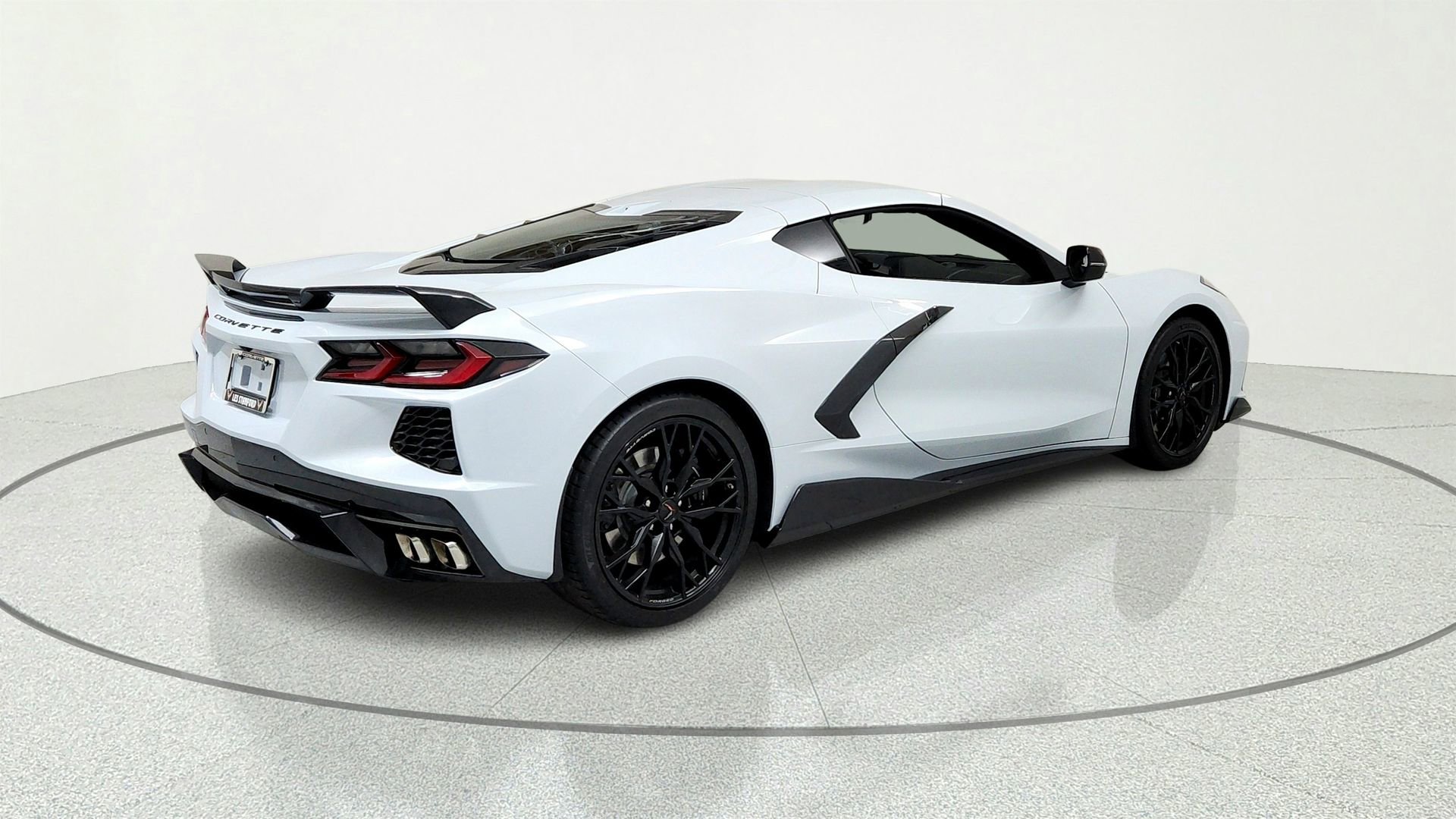 Used 2024 Chevrolet Corvette Stingray Preferred Cpe w/ Z51 Performance Package RWD image 5