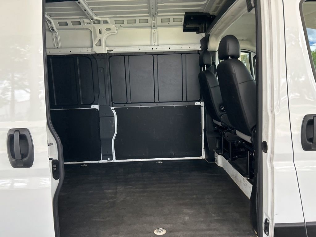 Used 2025 RAM ProMaster 2500 w/ Convenience Group FWD image 27