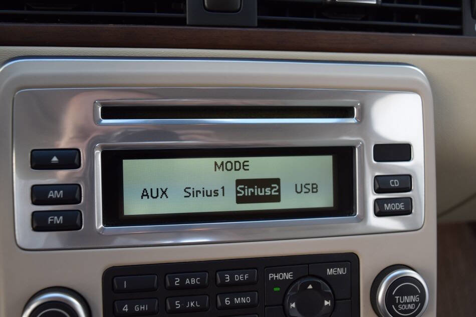 Used 2011 Volvo XC70 3.2 w/ Premium Pkg image 60