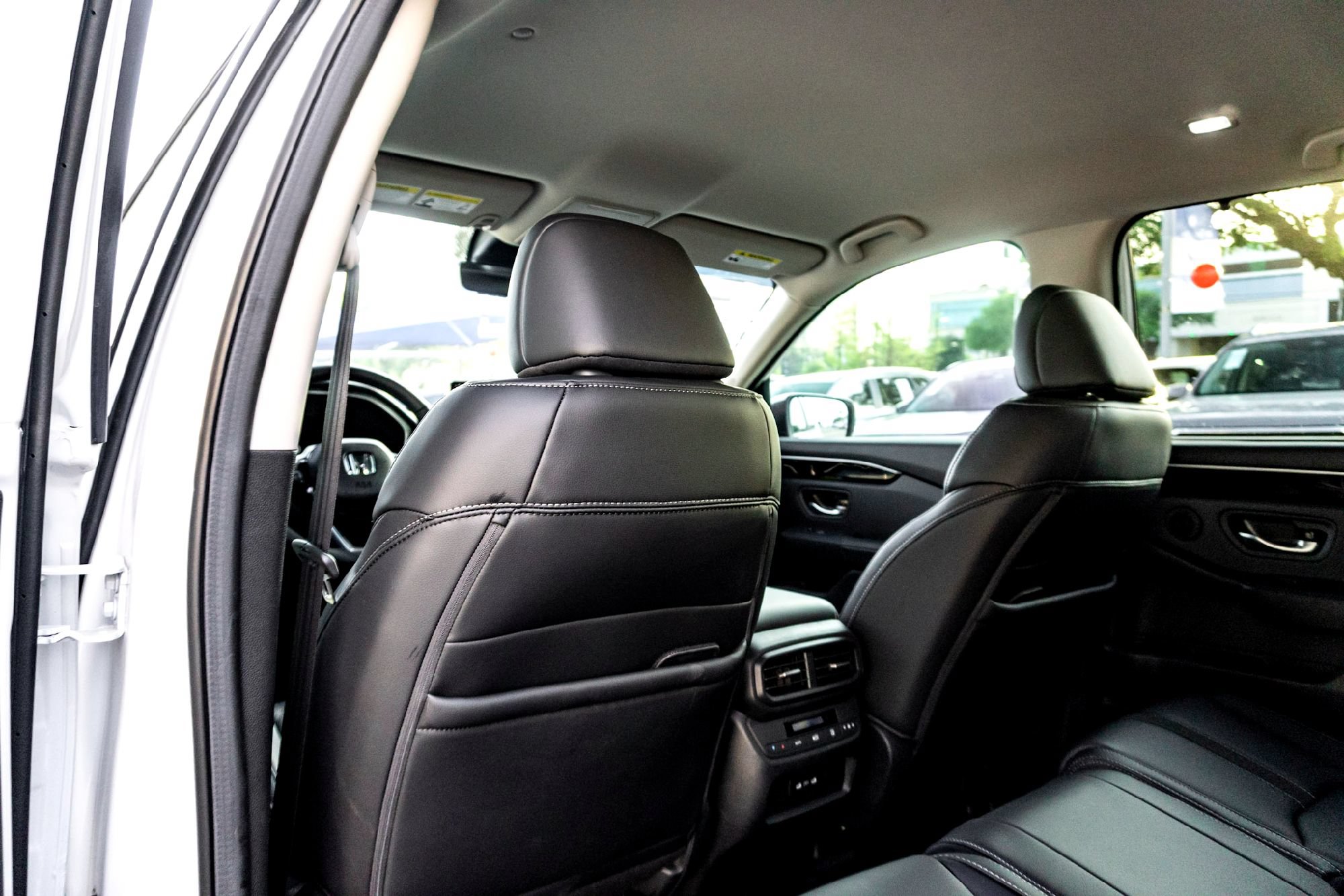 Used 2025 Honda Pilot EX-L image 28