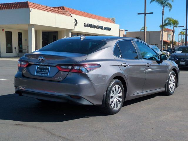 Used 2022 Toyota Camry LE image 6