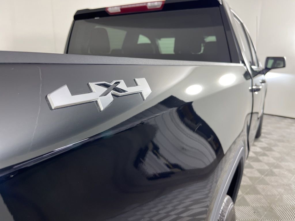 Used 2024 GMC Sierra 1500 Elevation image 29