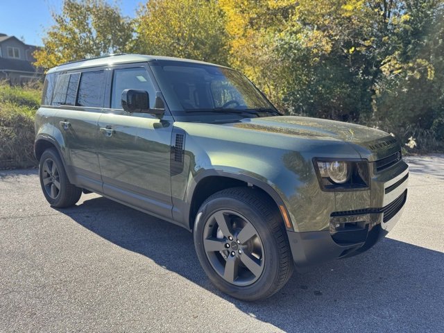 New 2026 Land Rover Defender 110 S image 4