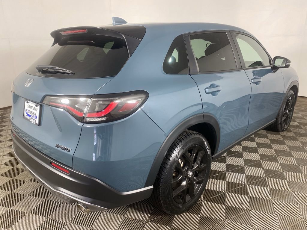 Used 2023 Honda HR-V Sport image 8