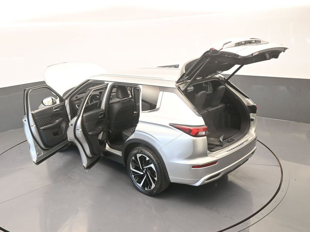 Used 2022 Mitsubishi Outlander SEL image 63