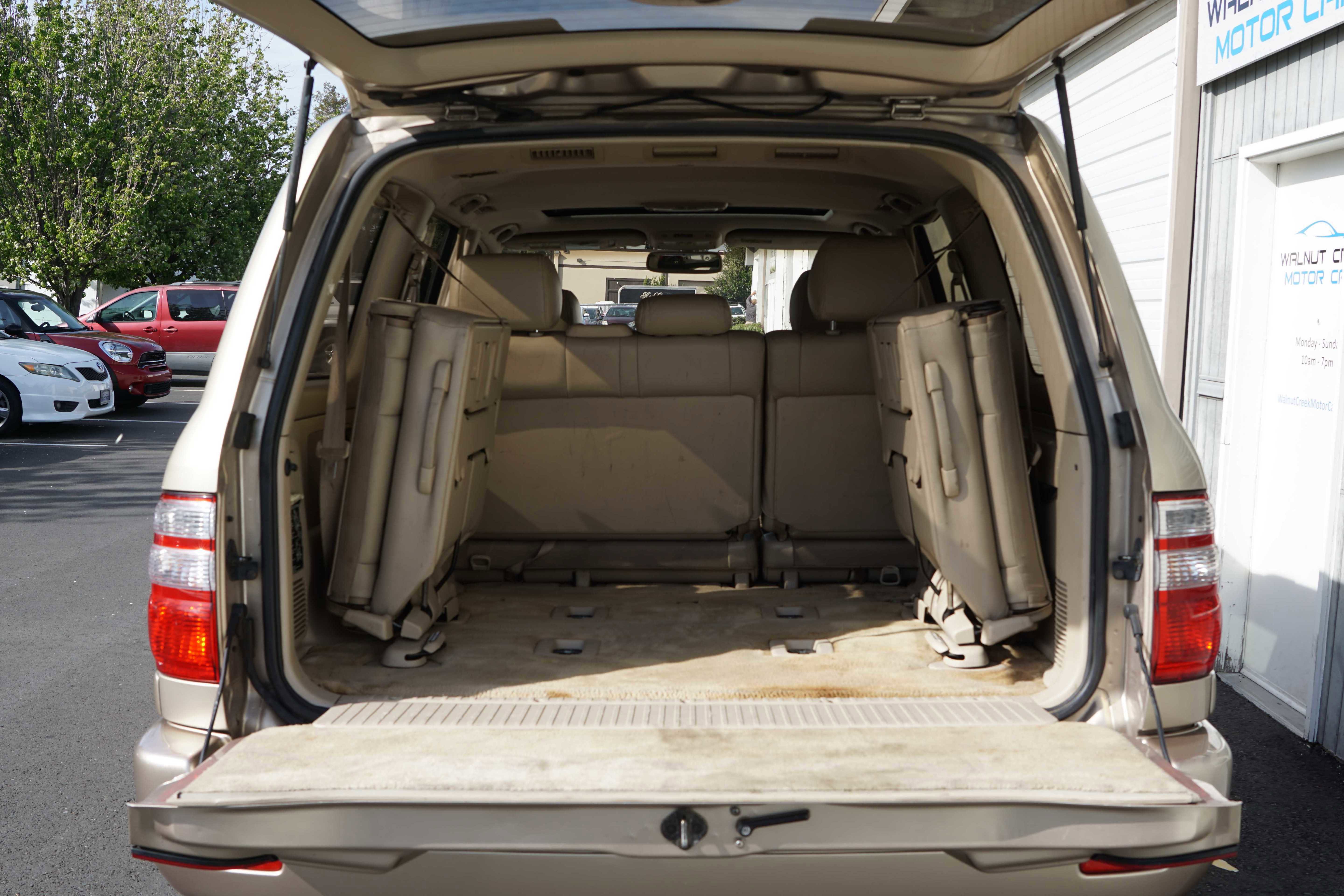 Used 2003 Toyota Land Cruiser image 16