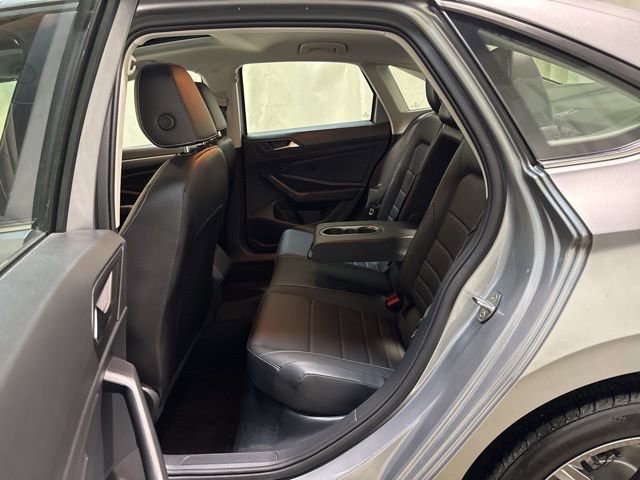 Certified 2023 Volkswagen Jetta SE w/ Panoramic Sunroof Package image 29