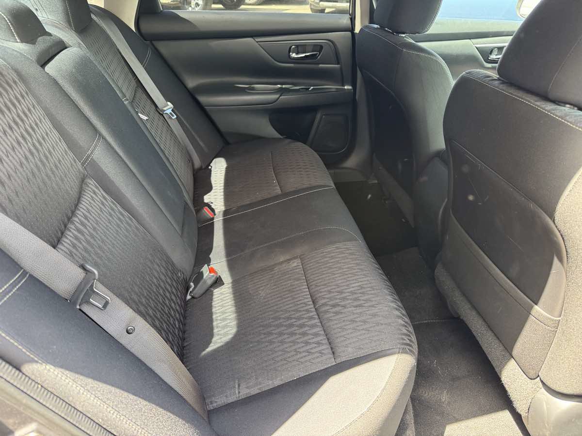 Used 2018 Nissan Altima 2.5 S FWD image 14
