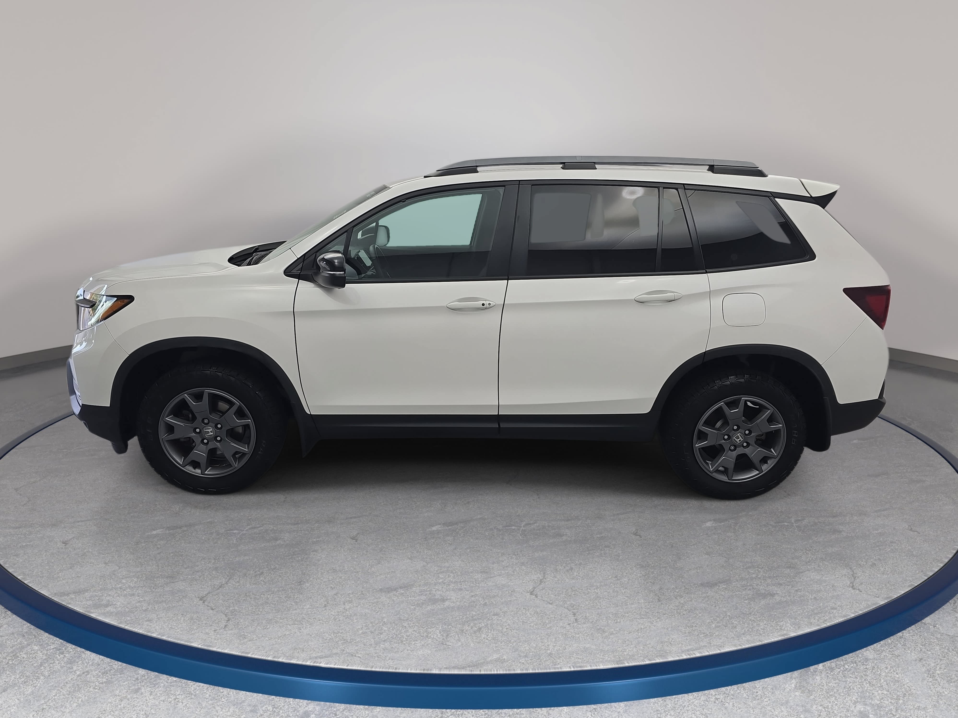 Used 2024 Honda Passport TrailSport image 8