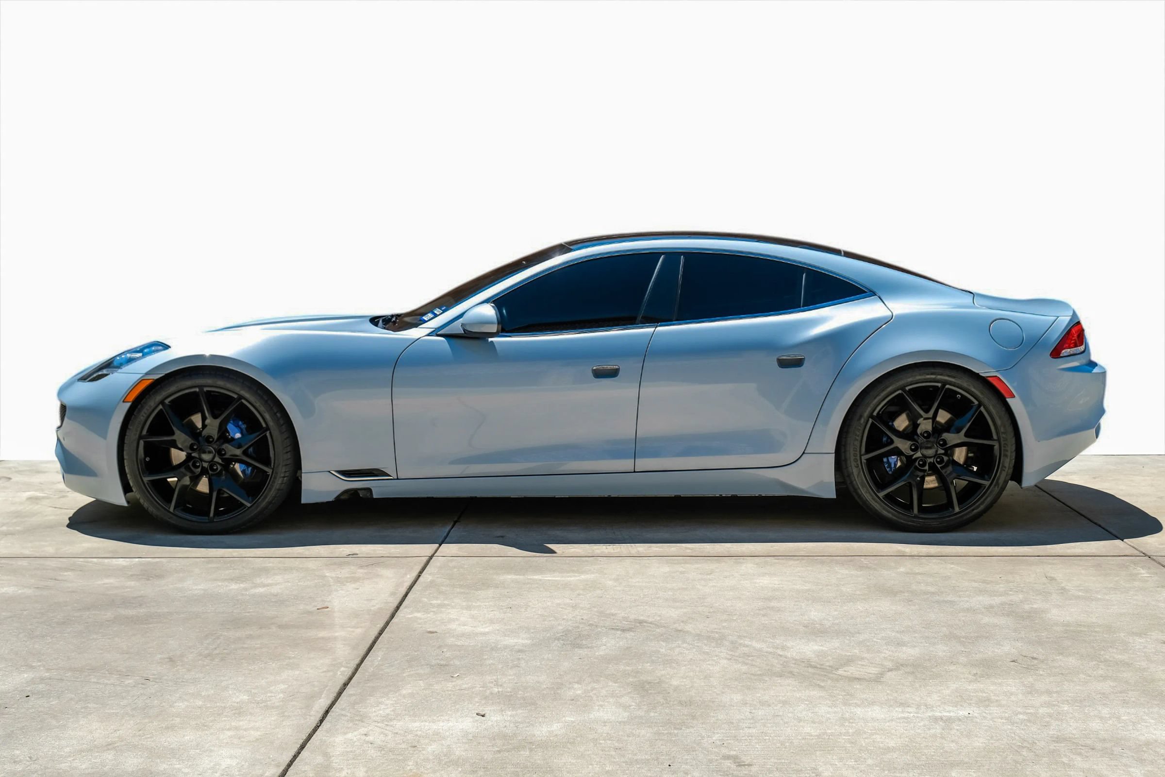 Used 2018 Karma Revero Luxury RWD image 10