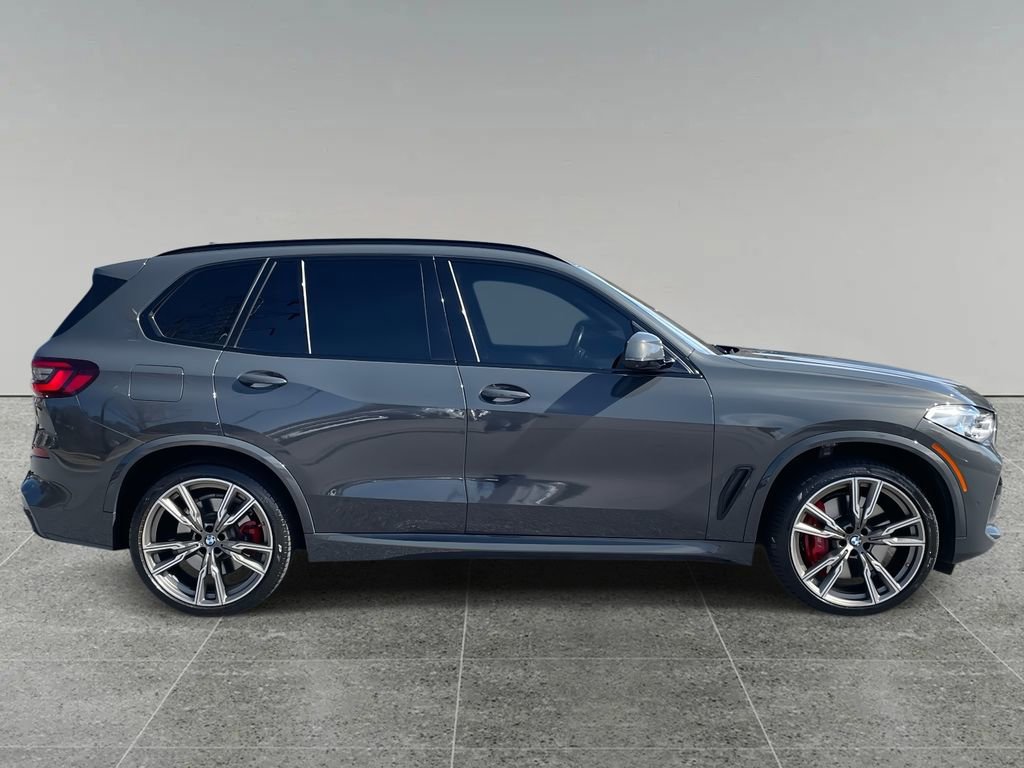 Used 2022 BMW X5 M50i image 6