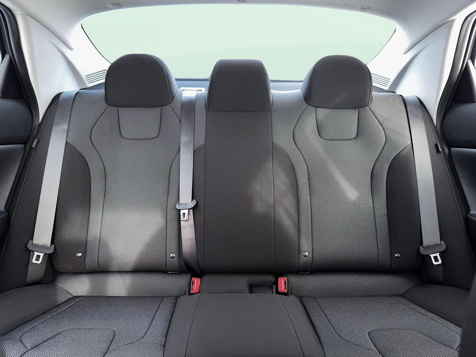 New 2026 Hyundai Elantra SE FWD image 16