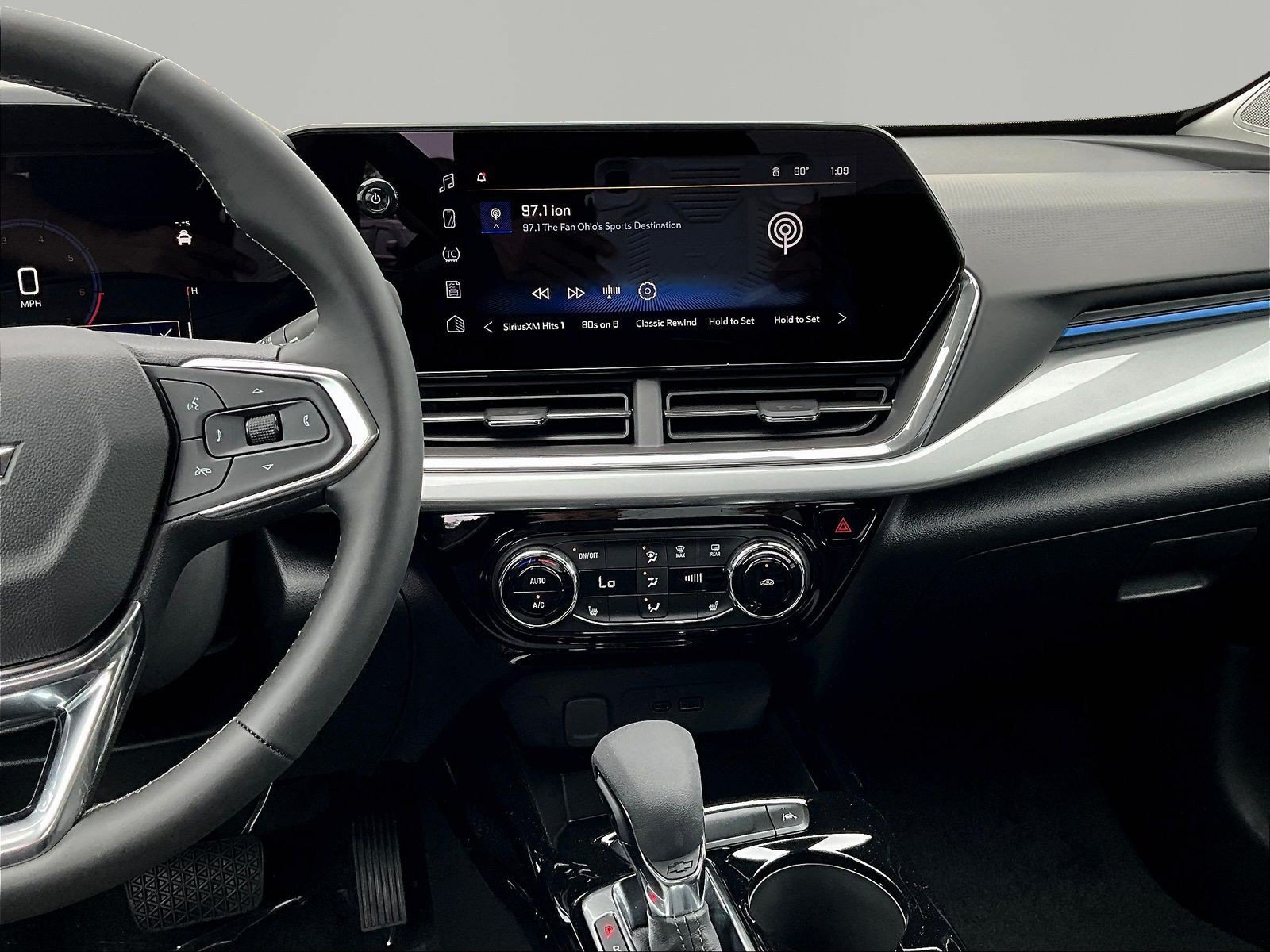 New 2026 Chevrolet Trax LT w/ LT Convenience Package FWD image 11