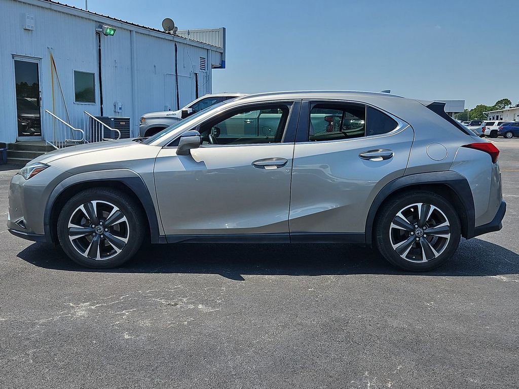 Used 2020 Lexus UX 200 w/ Accessory Package 2 FWD image 14