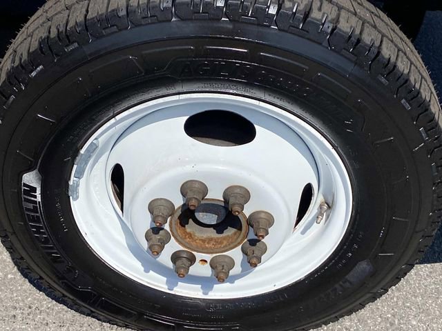 Used 2024 Ford E-450 and Econoline 450 Super Duty w/ Power Windows & Locks Group RWD image 26