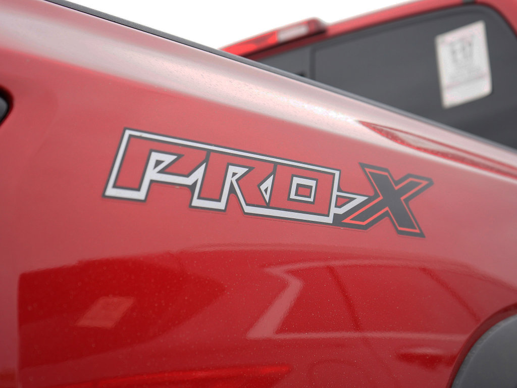Used 2022 Nissan Frontier Pro-X image 5