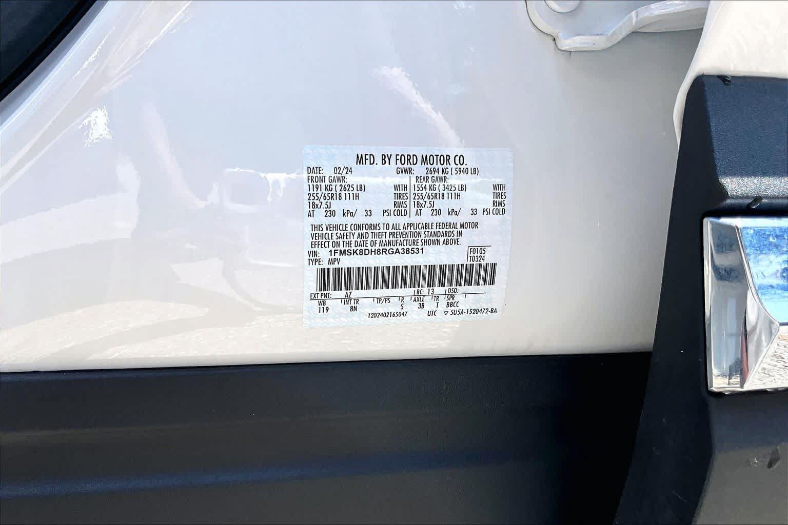 Used 2024 Ford Explorer XLT AWD/4WD image 34
