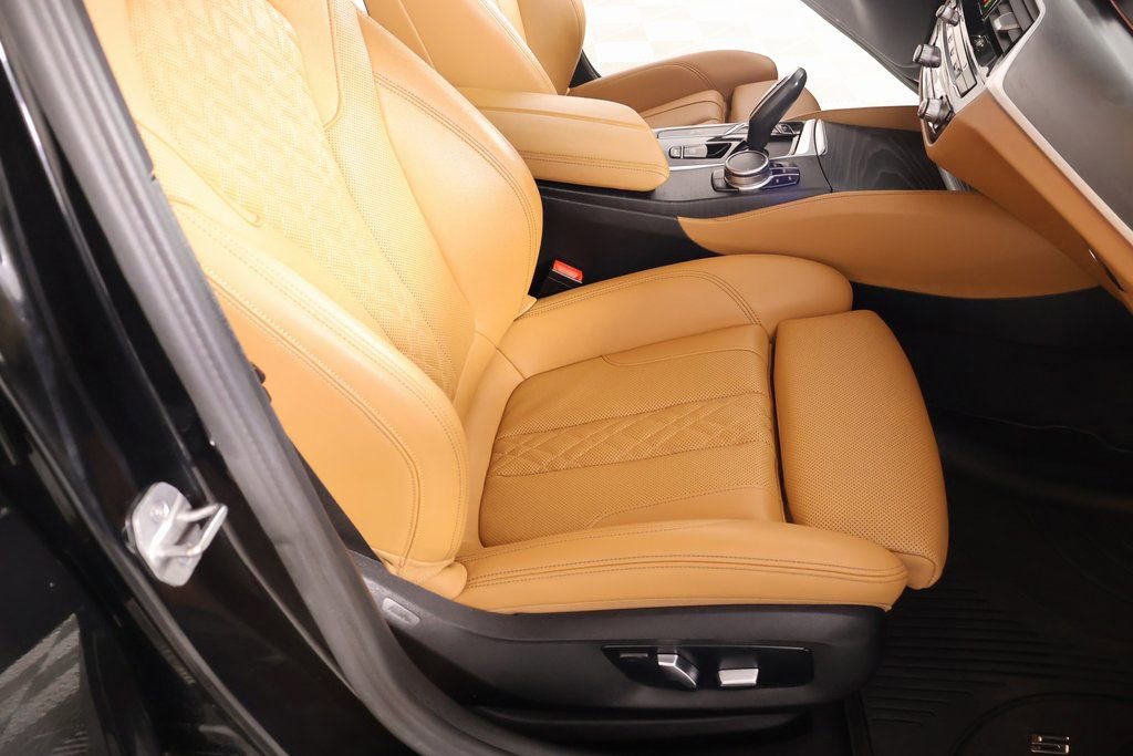 Used 2023 BMW 530i xDrive w/ M Sport Package image 14