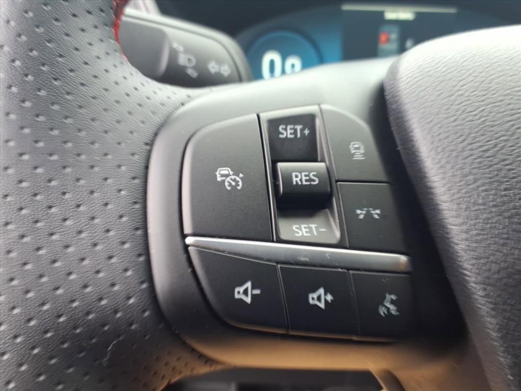 Used 2023 Ford Escape ST-Line Elite image 19