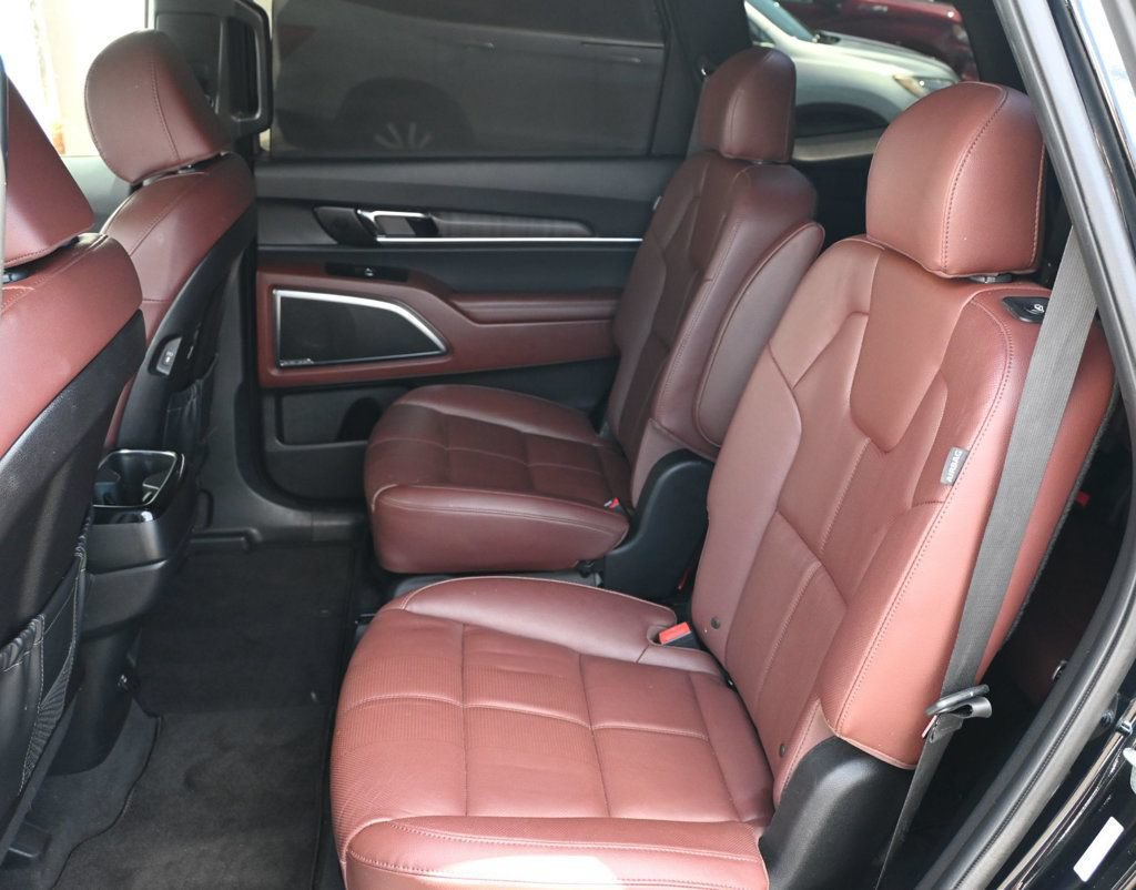 Used 2024 Kia Telluride SX w/ Towing Package FWD image 14