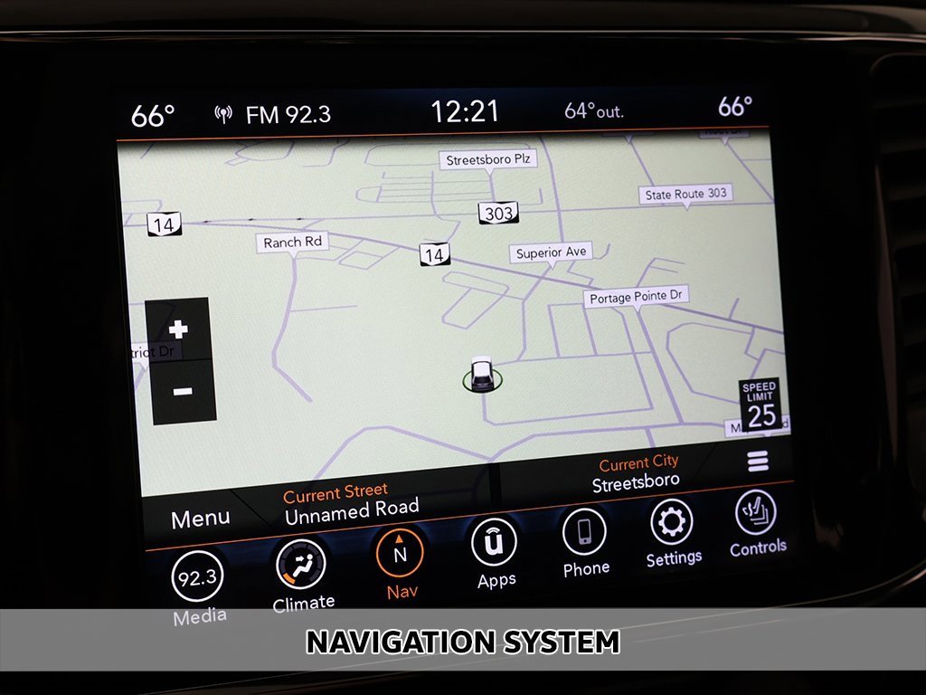 Used 2021 Jeep Grand Cherokee Limited image 3