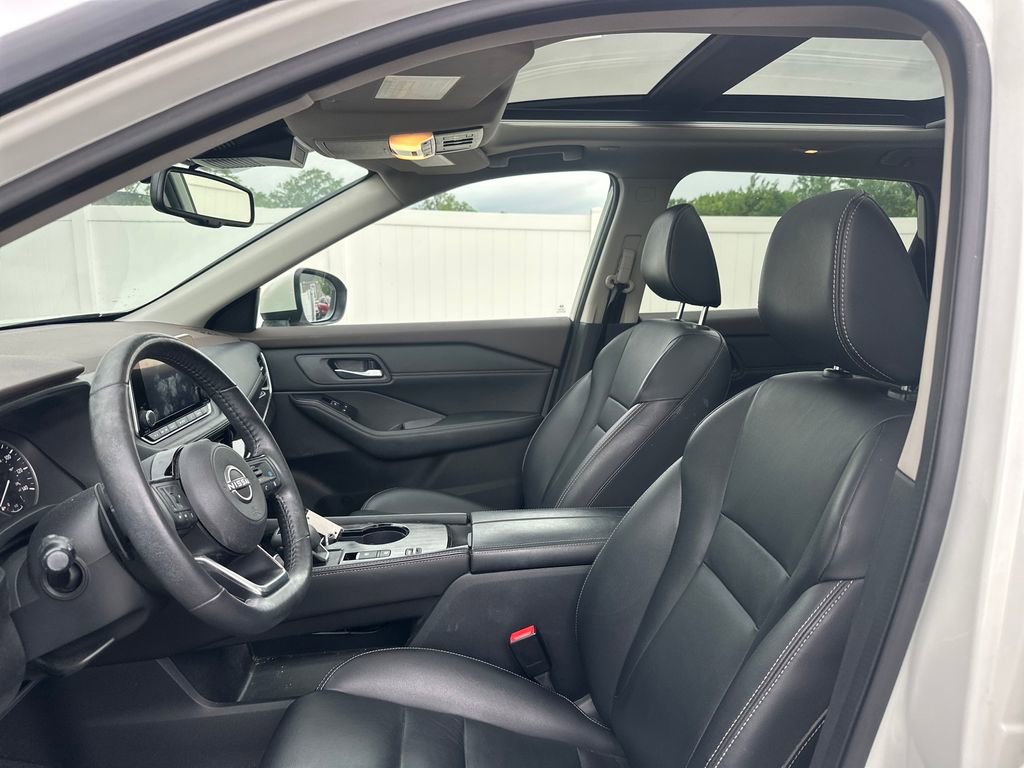 Used 2023 Nissan Rogue SL FWD image 40