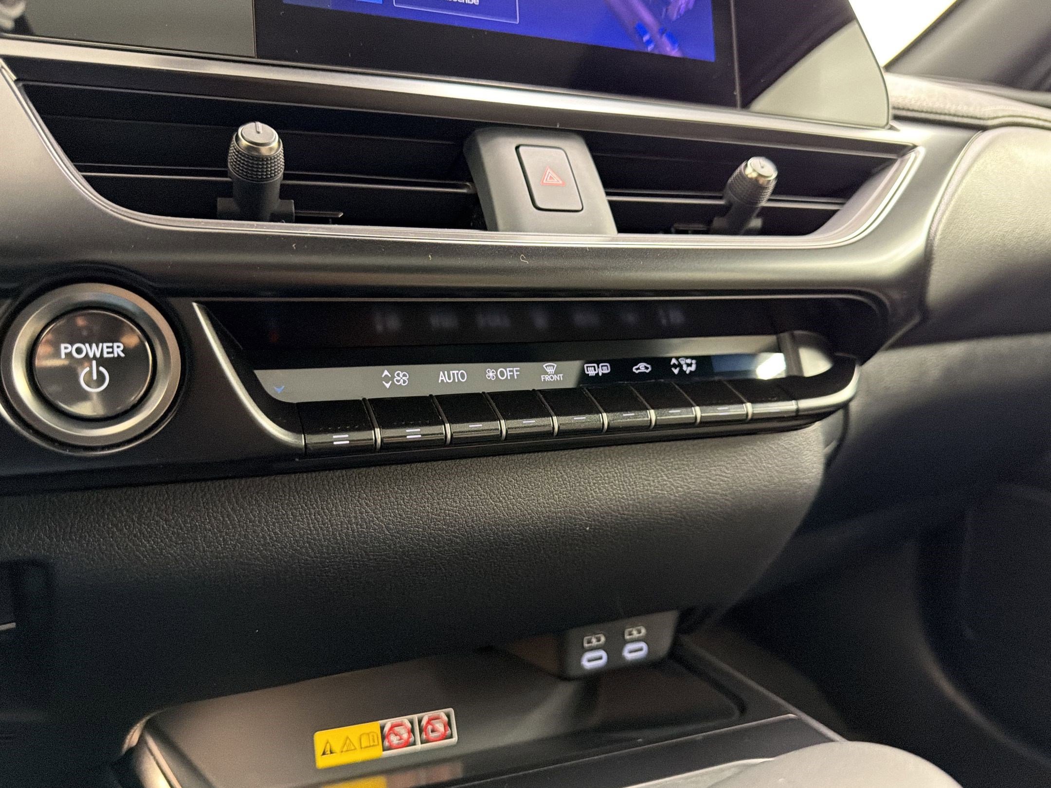 Certified 2023 Lexus UX 250h FWD w/ Accessory Package (Z2) image 29