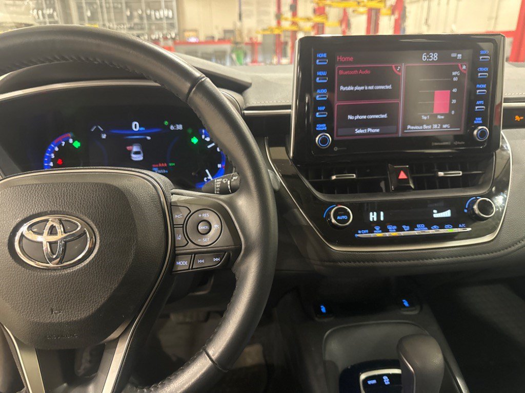 Certified 2021 Toyota Corolla XLE FWD image 38