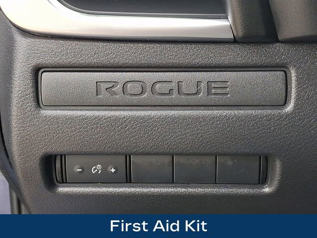 Used 2021 Nissan Rogue S AWD/4WD image 9