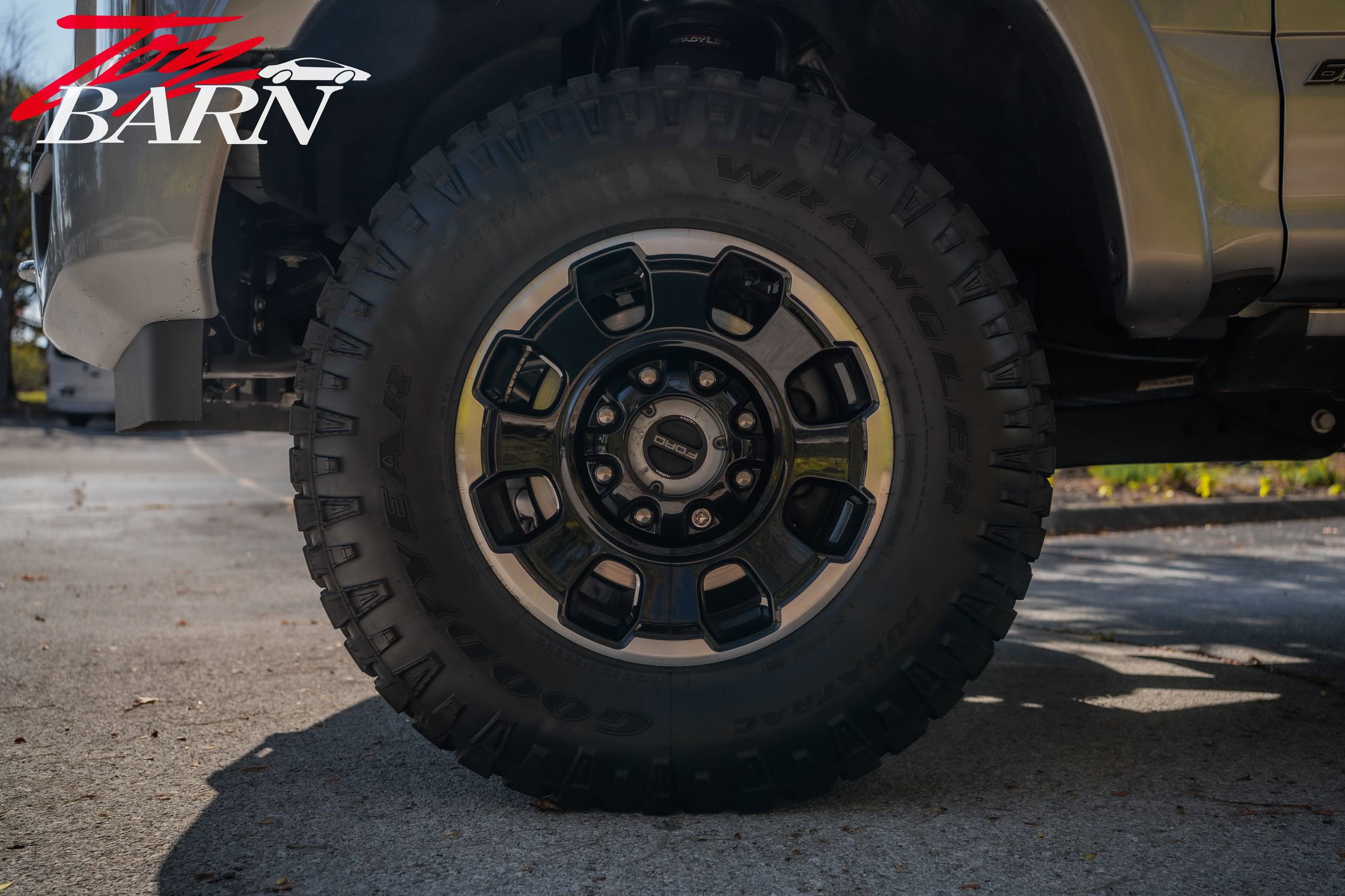 Used 2022 Ford F350 Platinum image 16