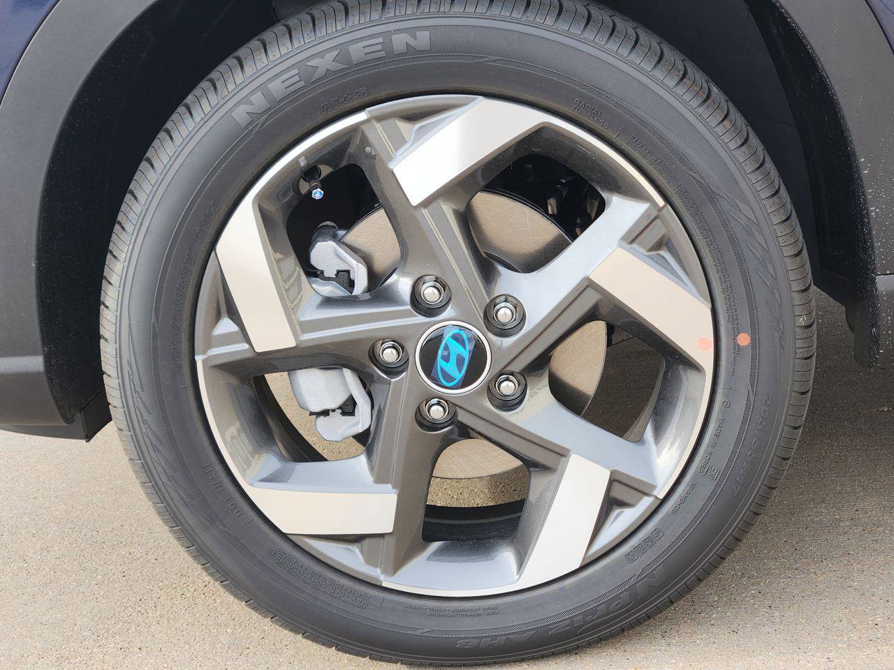 New 2026 Hyundai Venue SEL FWD image 7