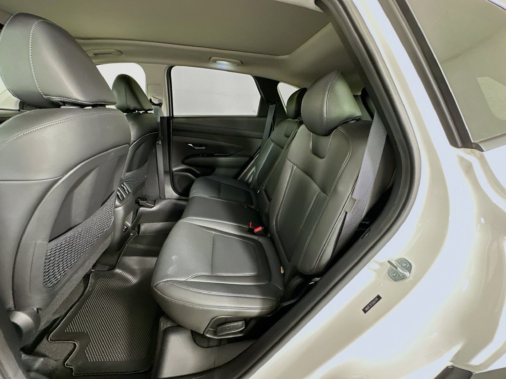 Certified 2025 Hyundai Tucson Limited AWD/4WD image 25