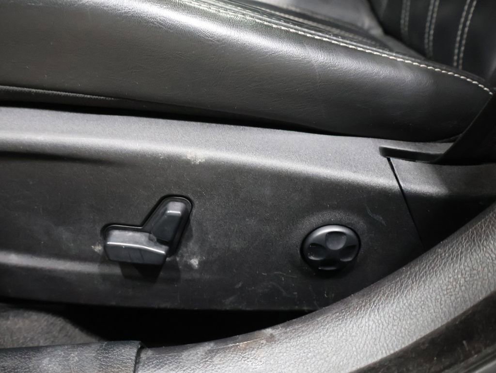 Certified 2018 Chrysler 300 S w/ 300S Premium Group image 13