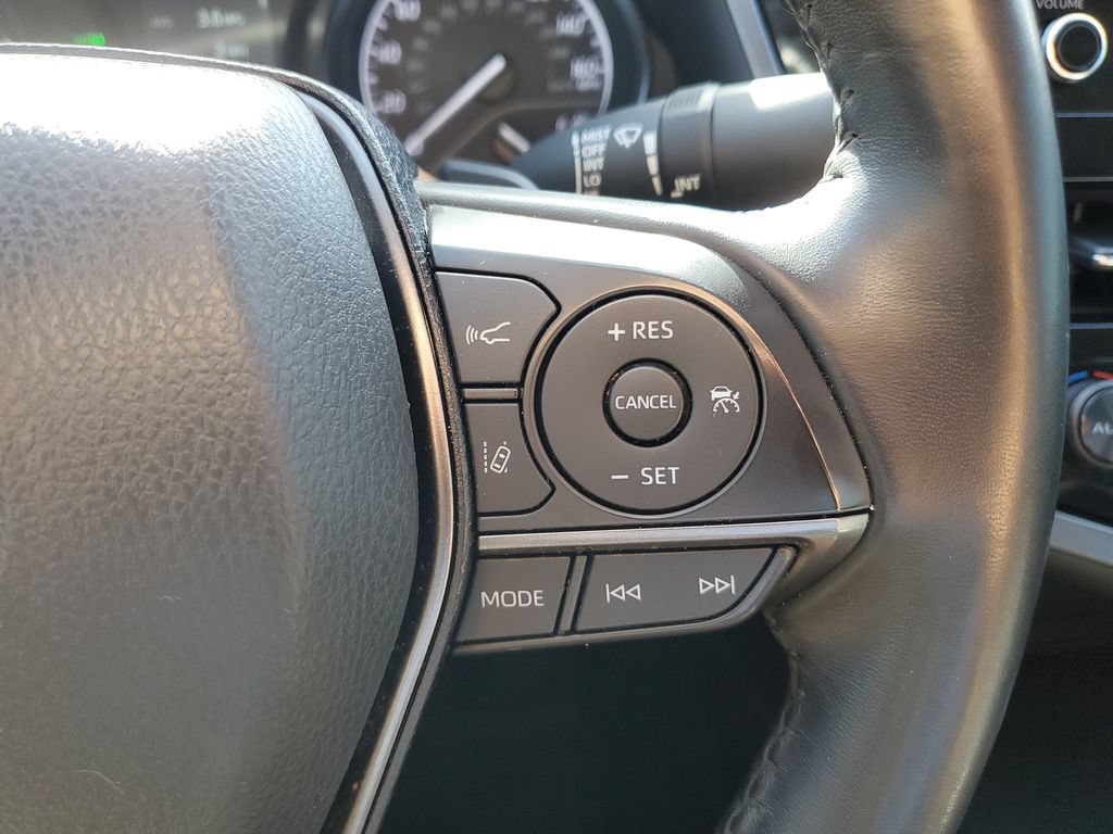 Used 2023 Toyota Camry SE w/ Convenience Package FWD image 18