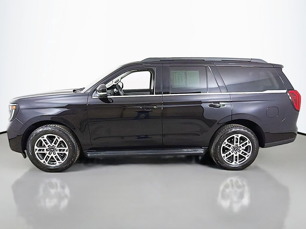 Used 2025 Ford Expedition Active image 14