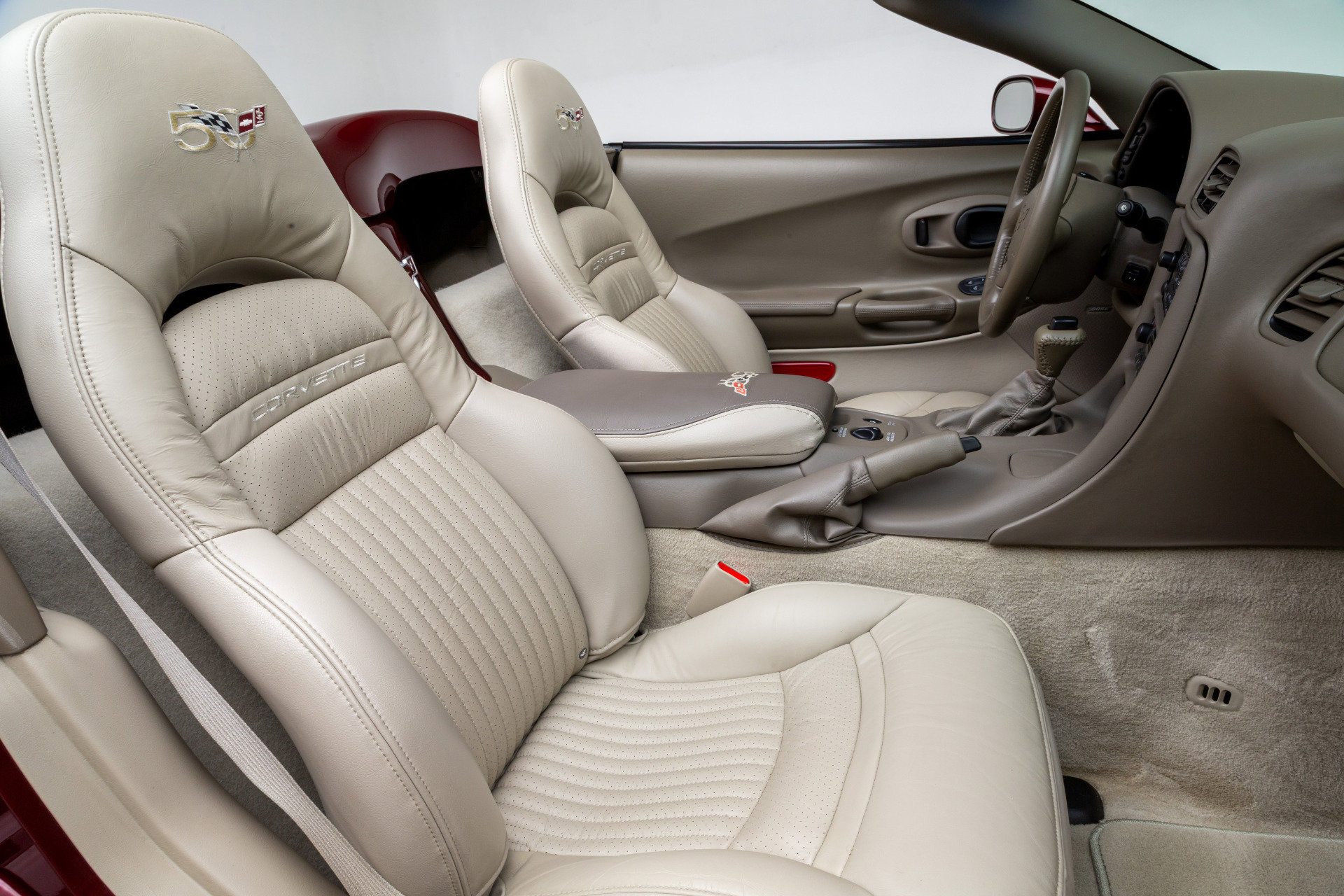 Used 2003 Chevrolet Corvette 50th Anniversary Edition w/ Preferred Equipment Group1 image 32