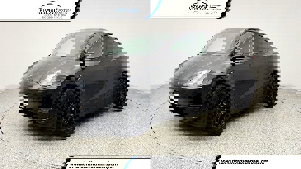 Used 2024 Tesla Model Y Long Range image 1