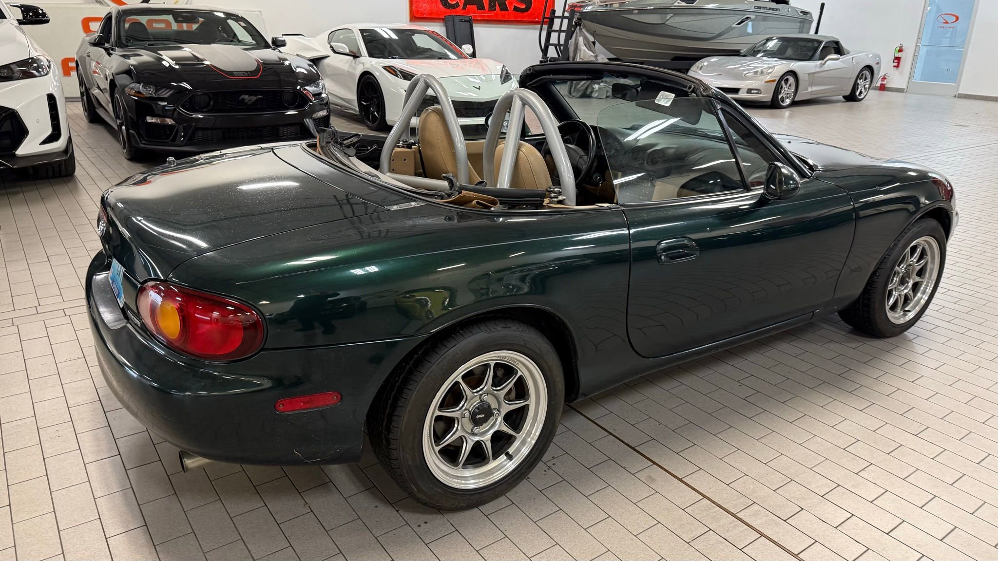Used 1999 MAZDA MX-5 Miata image 11