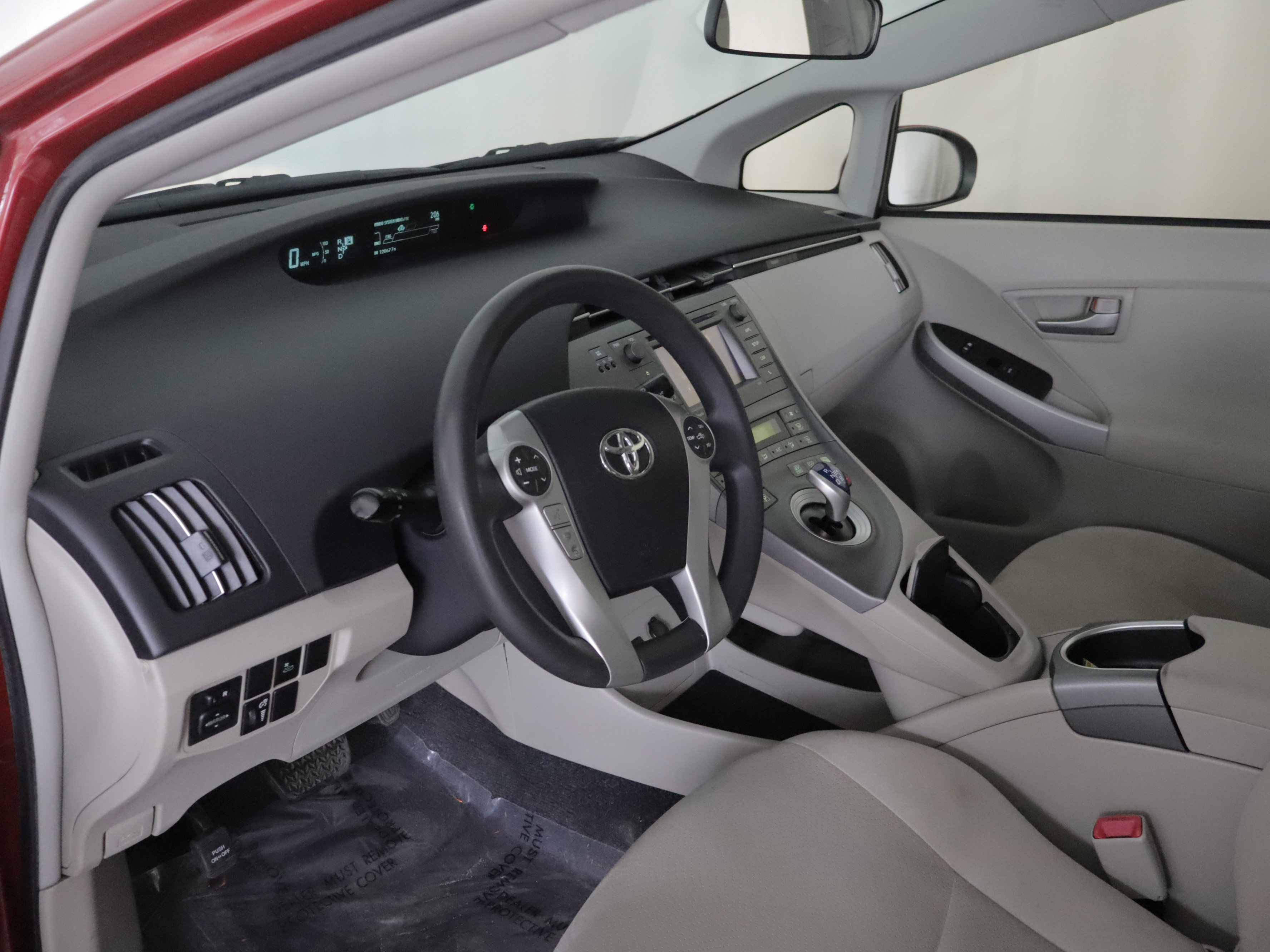 Used 2013 Toyota Prius Three w/ Solar Roof Pkg FWD image 11