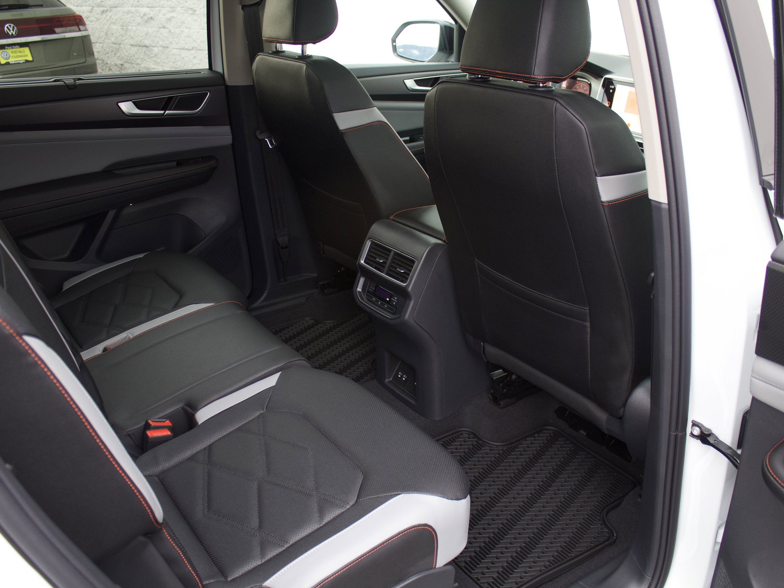 New 2026 Volkswagen Atlas Peak Edition AWD/4WD image 34
