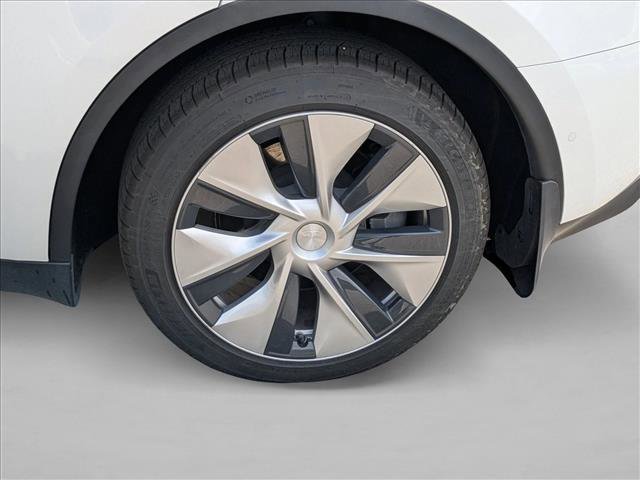 Used 2021 Tesla Model Y Long Range image 23