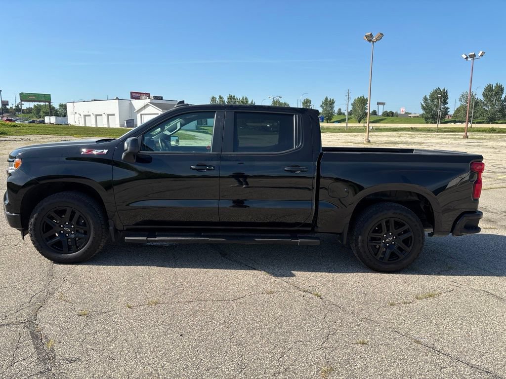 Used 2023 Chevrolet Silverado 1500 RST w/ Convenience Package II AWD/4WD image 5