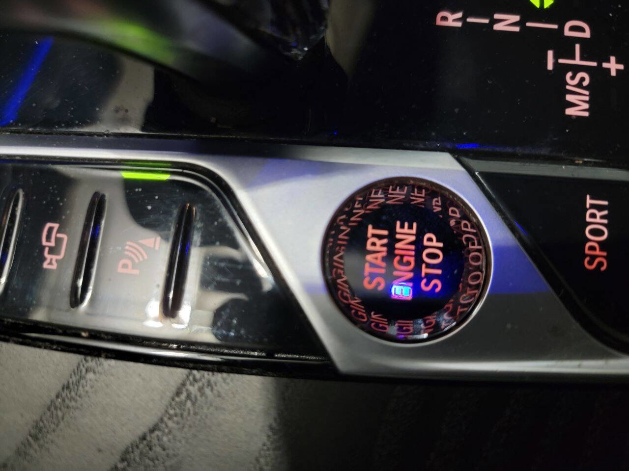 Used 2021 BMW X7 xDrive40i w/ Executive Package AWD/4WD image 48