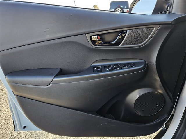 Used 2021 Hyundai Kona Night image 29