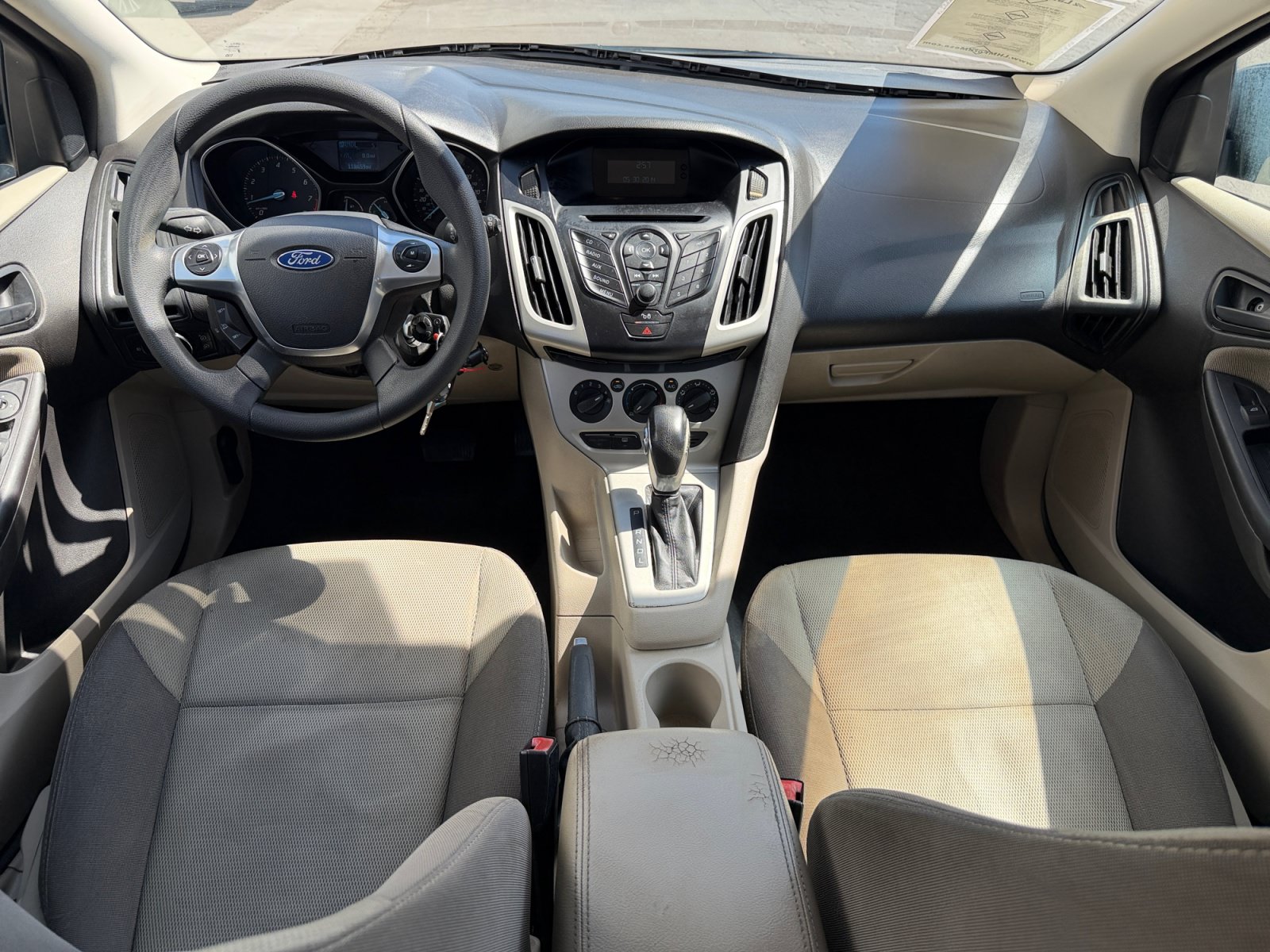 Used 2012 Ford Focus SE FWD image 12